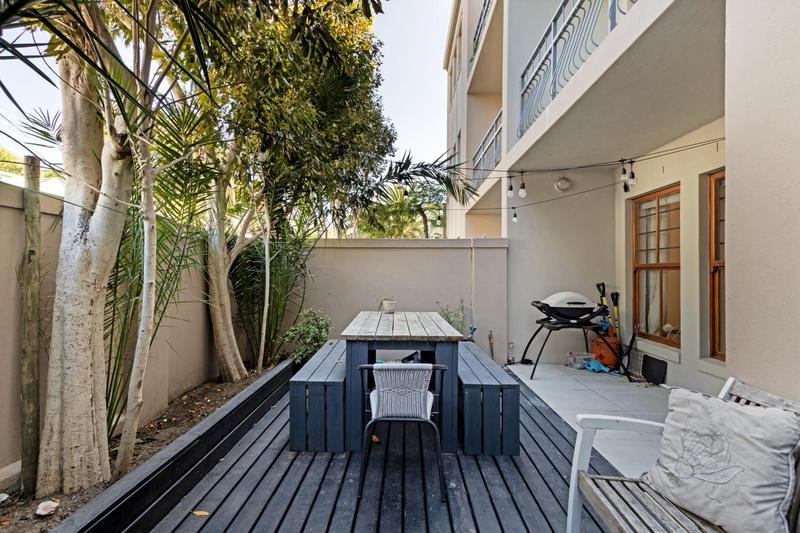 To Let 2 Bedroom Property for Rent in Sea Point Western Cape